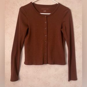 American Eagle Long Sleeve Top: Size Medium